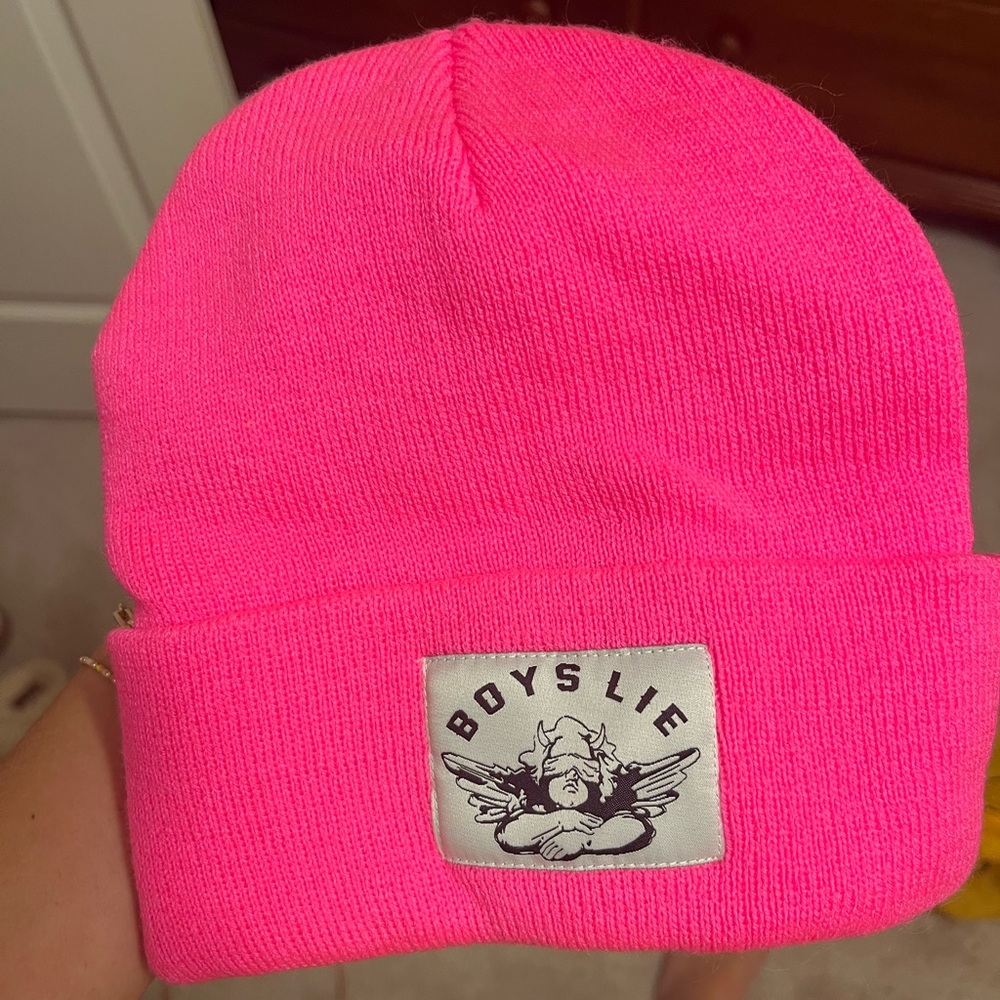 Boys lie beanie